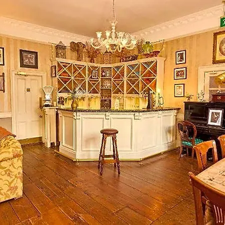 Preston House Boutique Отель