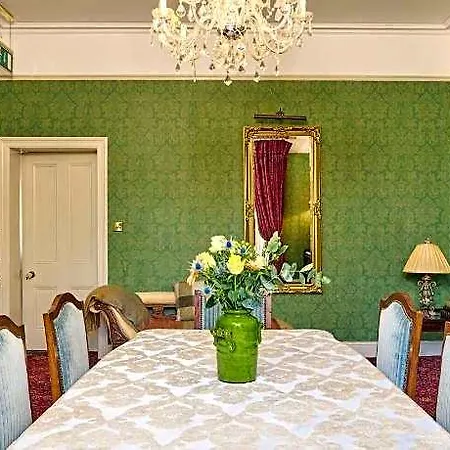 Отель Preston House Boutique 4*