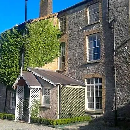 Отель Preston House Boutique 4*